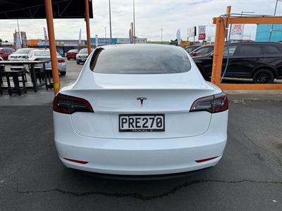 2022 Tesla Model 3 - Thumbnail