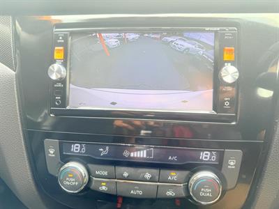 2015 Nissan X-Trail - Thumbnail